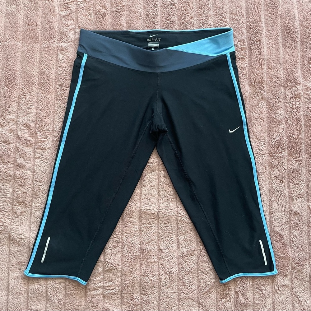 Nike Dri-Fit Jogging Exercise Below the Knee Legging Pants, size large, Black